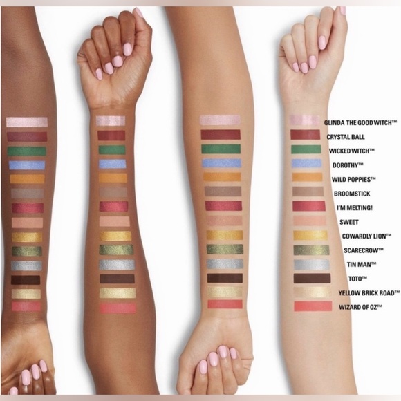 Kylie Cosmetics x "The Wizard of Oz" Eye & Face Pressed Powder Palette Wicked - Picture 3 of 7